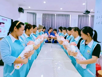珠海正規(guī)專業(yè)的高級育嬰師培訓(xùn)班學(xué)校哪家好？