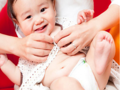 這才是寶寶手涼的真正原因，不要再給寶寶瞎穿衣服了！