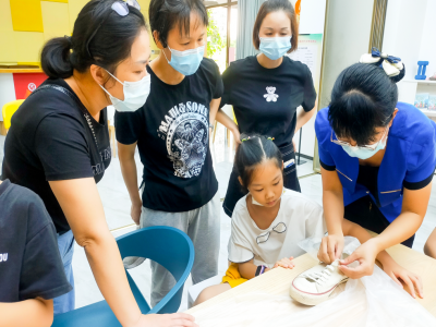紅荔社區(qū)開(kāi)展“收納小能手，巧手系鞋帶”孩子生活技能培訓(xùn)活動(dòng)